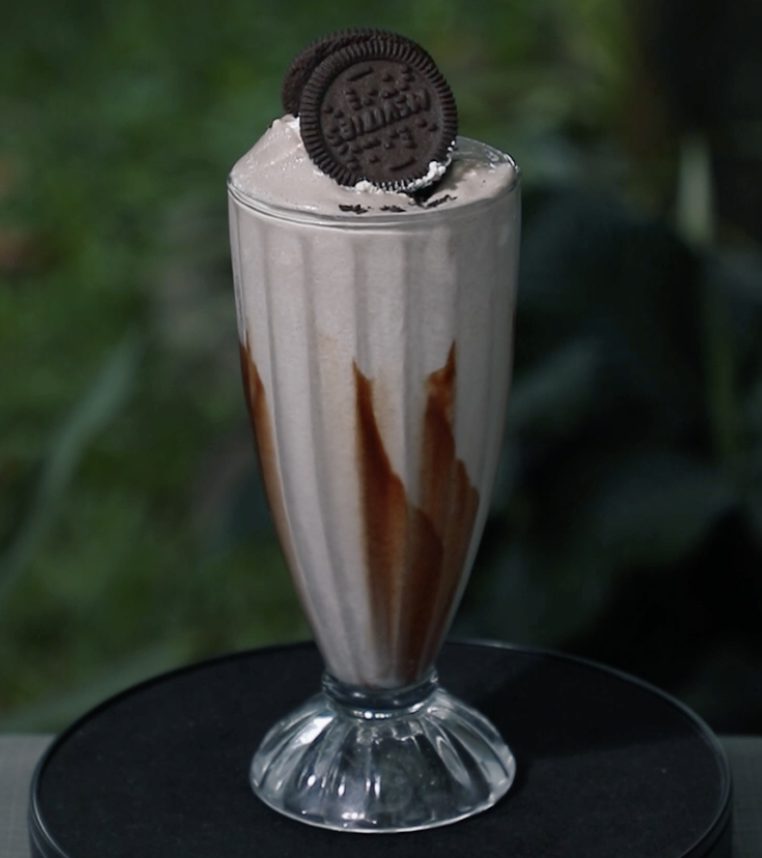 special Oreo Chocolate Milk Shake